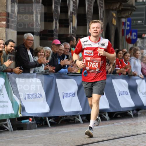 13.09.2026 - 21. swb-Marathon Bremen Strokosch-Dieckow http://msf.ph/oto/10298268 13.09.2026 12:38:04 Ziel 1766 meine-sportfotos.de