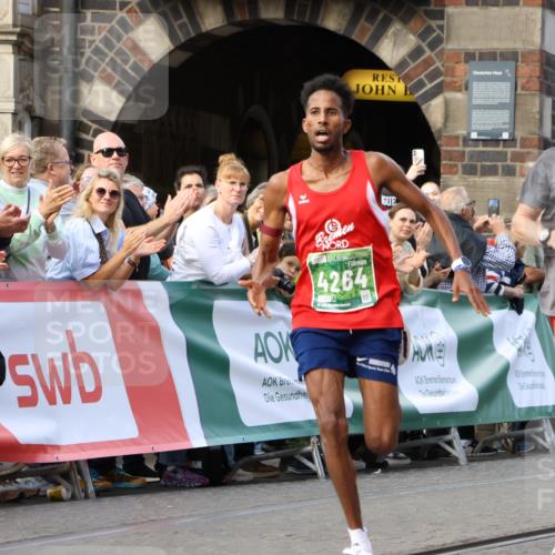 13.09.2026 - 21. swb-Marathon Bremen Strokosch-Dieckow http://msf.ph/oto/10298303 13.09.2026 12:40:37 Ziel 149, 1263, 3662 meine-sportfotos.de