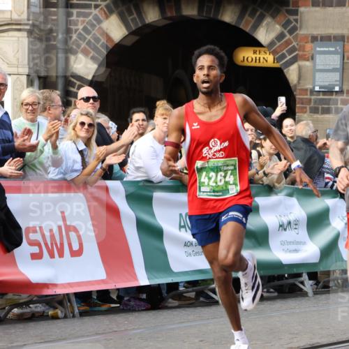 13.09.2026 - 21. swb-Marathon Bremen Strokosch-Dieckow http://msf.ph/oto/10298306 13.09.2026 12:40:37 Ziel 149, 1263, 3662 meine-sportfotos.de