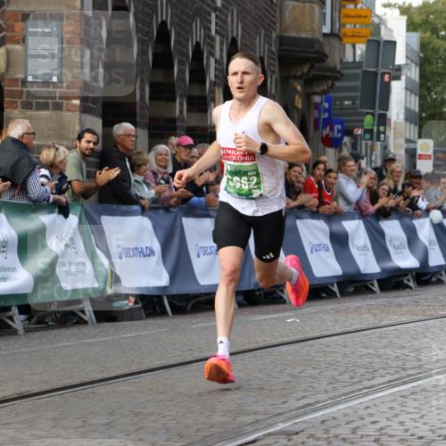 13.09.2026 - 21. swb-Marathon Bremen Strokosch-Dieckow http://msf.ph/oto/10298322 13.09.2026 12:40:44 Ziel 642, 1263 meine-sportfotos.de