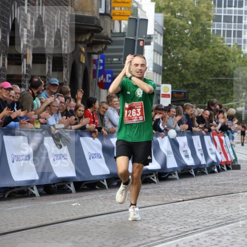 13.09.2026 - 21. swb-Marathon Bremen Strokosch-Dieckow http://msf.ph/oto/10298344 13.09.2026 12:41:11 Ziel 642, 1263, 3662 meine-sportfotos.de