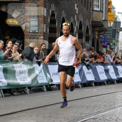13.09.2026 - 21. swb-Marathon Bremen Strokosch-Dieckow http://msf.ph/oto/10298363 13.09.2026 12:41:23 Ziel 634, 642, 1139 meine-sportfotos.de