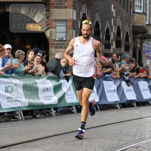 13.09.2026 - 21. swb-Marathon Bremen Strokosch-Dieckow http://msf.ph/oto/10298373 13.09.2026 12:41:24 Ziel 634, 642, 1139 meine-sportfotos.de