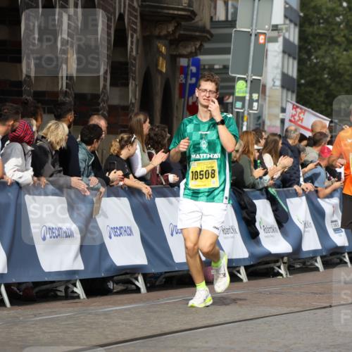 13.09.2026 - 21. swb-Marathon Bremen Strokosch-Dieckow http://msf.ph/oto/10298418 13.09.2026 10:49:57 Ziel 10709, 10739, 10835, 10910, 11007, 11092, 11191, 11635, 11717, 10452, 10876, 11111, 11128, 11415, 12240, 12510 meine-sportfotos.de