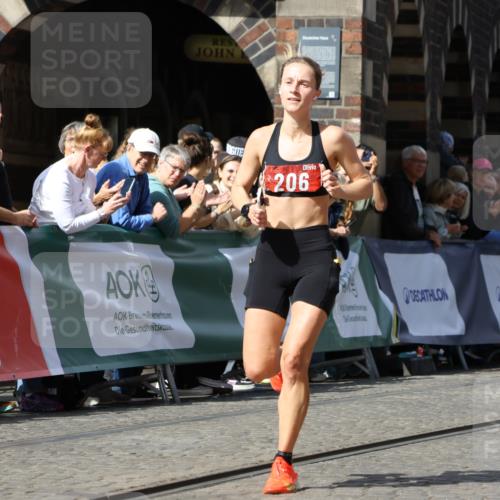 13.09.2026 - 21. swb-Marathon Bremen Strokosch-Dieckow http://msf.ph/oto/10298449 13.09.2026 12:43:03 Ziel 206, 236 meine-sportfotos.de