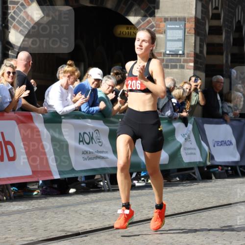 13.09.2026 - 21. swb-Marathon Bremen Strokosch-Dieckow http://msf.ph/oto/10298453 13.09.2026 12:43:04 Ziel 206, 236 meine-sportfotos.de