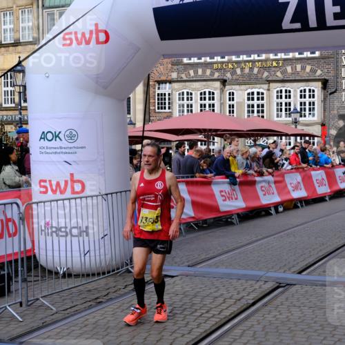 13.09.2026 - 21. swb-Marathon Bremen Tim E. http://msf.ph/oto/10298464 13.09.2026 10:35:46 Ziel 10994, 11068, 11176, 11345, 11512, 12289, 13514, 13540, 13583, 13590, 13619 meine-sportfotos.de
