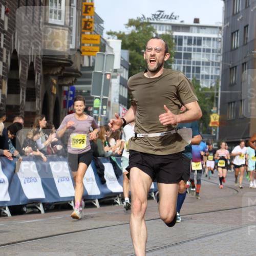 13.09.2026 - 21. swb-Marathon Bremen Strokosch-Dieckow http://msf.ph/oto/10298499 13.09.2026 10:50:01 Ziel 10709, 11007, 11092, 11183, 11717, 10876, 11111, 11128, 11178, 12240, 12269 meine-sportfotos.de
