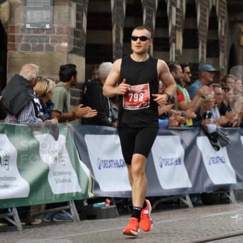 13.09.2026 - 21. swb-Marathon Bremen Strokosch-Dieckow http://msf.ph/oto/10298579 13.09.2026 12:44:29 Ziel 798, 1313, 1490, 2044, 6507, 289 meine-sportfotos.de