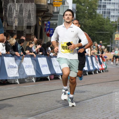 13.09.2026 - 21. swb-Marathon Bremen Strokosch-Dieckow http://msf.ph/oto/10298588 13.09.2026 10:50:04 Ziel 10508, 10709, 10966, 11007, 11035, 11183, 11717, 10170, 10876, 11111, 11128, 11178, 11497, 11499, 12240, 12269 meine-sportfotos.de