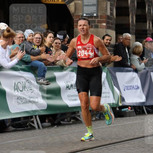 13.09.2026 - 21. swb-Marathon Bremen Strokosch-Dieckow http://msf.ph/oto/10298694 13.09.2026 12:44:41 Ziel 2044, 6507, 289, 4474, 6485 meine-sportfotos.de