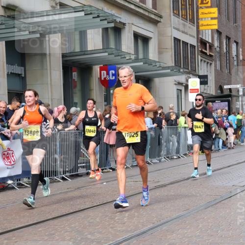 13.09.2026 - 21. swb-Marathon Bremen Strokosch-Dieckow http://msf.ph/oto/10298704 13.09.2026 10:46:05 Ziel 10228, 10897, 11110, 11287, 11356, 11706, 11925, 11926, 12035, 13511, 13609, 13640, 10436, 10447, 10992, 11015, 11279, 11762, 11956, 12033, 12069, 12556, 12557, 13529, 13595, 13612 meine-sportfotos.de
