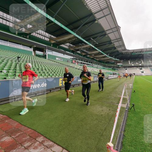 13.09.2026 - 21. swb-Marathon Bremen Michael Burmester http://msf.ph/oto/10298725 13.09.2026 10:34:06 Laufen im Stadion 10018, 10067, 10078, 10147, 10166, 10177, 10184, 10203, 10211, 10236, 10240, 10254, 10297, 10300, 10355, 10356, 10367, 10368, 10369, 10372, 10374, 10379, 10383, 10394, 10408, 10415, 10423, 10428, 10460, 10485, 10494, 10530, 10550, 10559, 10578, 10604, 10639, 10668, 10669, 10673, 10677, 10687, 10691, 10699, 10700, 10728, 10745, 10749, 10750, 10772, 10787, 10788, 10794, 10798, 10828, 10857, 10914, 10928, 11126, 11162, 11343, 11803, 11965, 10146, 10222 meine-sportfotos.de