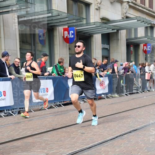 13.09.2026 - 21. swb-Marathon Bremen Strokosch-Dieckow http://msf.ph/oto/10298736 13.09.2026 10:46:07 Ziel 10228, 10590, 10897, 11110, 11155, 11287, 11356, 11706, 11926, 12035, 13511, 13609, 10436, 10447, 10992, 11015, 11762, 11925, 11956, 12033, 12069, 12556, 12557, 13529, 13609, 13612, 13640 meine-sportfotos.de