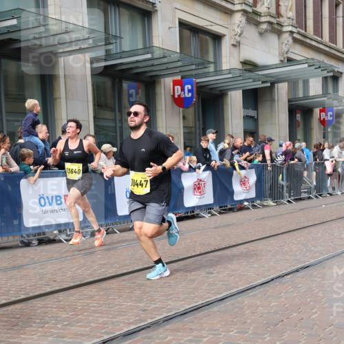 13.09.2026 - 21. swb-Marathon Bremen Strokosch-Dieckow http://msf.ph/oto/10298742 13.09.2026 10:46:08 Ziel 10228, 10590, 10897, 11110, 11155, 11287, 11356, 11706, 11926, 12035, 13511, 10436, 10447, 10992, 11762, 11925, 11956, 12033, 12069, 12556, 12557, 13529, 13609, 13612, 13640 meine-sportfotos.de