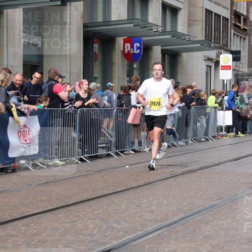 13.09.2026 - 21. swb-Marathon Bremen Strokosch-Dieckow http://msf.ph/oto/10298754 13.09.2026 10:46:11 Ziel 10228, 10590, 10897, 11110, 11155, 11287, 11356, 11706, 11926, 12035, 13511, 10436, 10447, 10992, 11706, 11925, 11956, 12033, 12069, 12556, 12557, 13529, 13609, 13612, 13640 meine-sportfotos.de