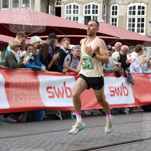 13.09.2026 - 21. swb-Marathon Bremen Strokosch-Dieckow http://msf.ph/oto/10298767 13.09.2026 12:44:56 Ziel 289, 322, 814, 1187, 1544, 1840, 8285 meine-sportfotos.de