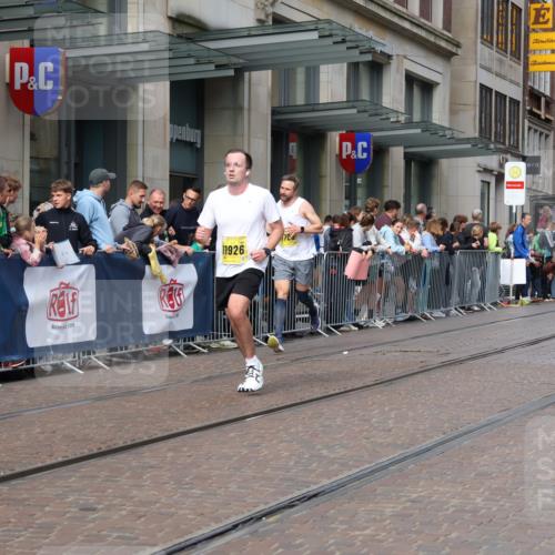13.09.2026 - 21. swb-Marathon Bremen Strokosch-Dieckow http://msf.ph/oto/10298771 13.09.2026 10:46:13 Ziel 10228, 10590, 10897, 11110, 11155, 11287, 11356, 11926, 12035, 13511, 10436, 10447, 10992, 11706, 11925, 11926, 11956, 12556, 12557, 13529, 13609, 13612, 13640 meine-sportfotos.de