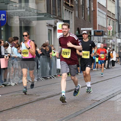 13.09.2026 - 21. swb-Marathon Bremen Strokosch-Dieckow http://msf.ph/oto/10298842 13.09.2026 10:46:23 Ziel 10445, 10590, 10897, 11110, 11155, 11356, 12035, 12364, 12375, 13511, 10228, 10447, 10992, 11287, 11706, 11925, 11926, 13529, 13609, 13640 meine-sportfotos.de