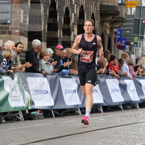 13.09.2026 - 21. swb-Marathon Bremen Strokosch-Dieckow http://msf.ph/oto/10298855 13.09.2026 12:45:07 Ziel 289, 4474, 6485, 1544 meine-sportfotos.de