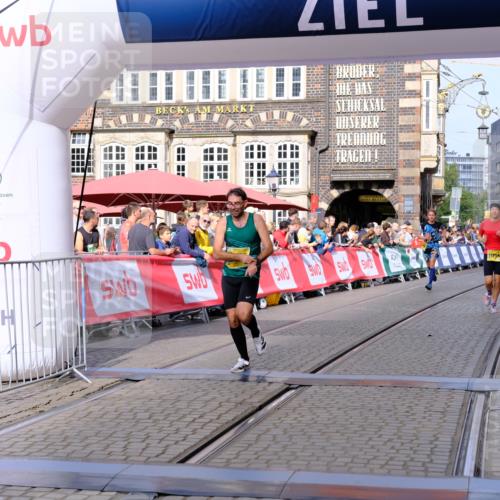 13.09.2026 - 21. swb-Marathon Bremen Tim E. http://msf.ph/oto/10298890 13.09.2026 10:37:40 Ziel 10502, 10961, 11619, 11854, 13608 meine-sportfotos.de