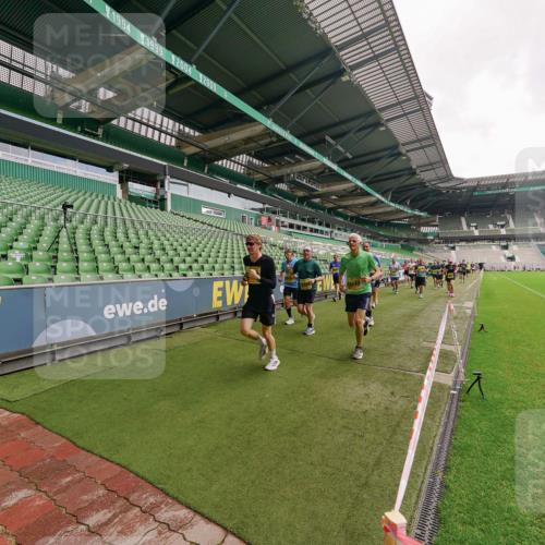 13.09.2026 - 21. swb-Marathon Bremen Michael Burmester http://msf.ph/oto/10298917 13.09.2026 10:35:07 Laufen im Stadion 10018, 10093, 10144, 10147, 10152, 10157, 10173, 10175, 10177, 10181, 10182, 10185, 10195, 10240, 10245, 10254, 10297, 10309, 10355, 10356, 10357, 10367, 10368, 10369, 10377, 10409, 10415, 10427, 10460, 10477, 10485, 10492, 10528, 10559, 10604, 10617, 10636, 10639, 10668, 10669, 10677, 10691, 10699, 10700, 10715, 10772, 10787, 10828, 10857, 10914, 10928, 11126, 11162, 11343, 11803, 11965, 10146, 10222 meine-sportfotos.de