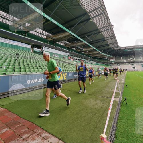 13.09.2026 - 21. swb-Marathon Bremen Michael Burmester http://msf.ph/oto/10298928 13.09.2026 10:35:09 Laufen im Stadion 10093, 10144, 10147, 10152, 10157, 10173, 10175, 10177, 10181, 10182, 10185, 10195, 10240, 10245, 10254, 10309, 10355, 10356, 10357, 10367, 10368, 10369, 10377, 10409, 10415, 10427, 10460, 10473, 10477, 10485, 10492, 10528, 10559, 10604, 10617, 10636, 10639, 10668, 10669, 10677, 10691, 10699, 10700, 10715, 10772, 10787, 10828, 10857, 10914, 10928, 11126, 11162, 11343, 11803, 11965, 10146, 10222 meine-sportfotos.de