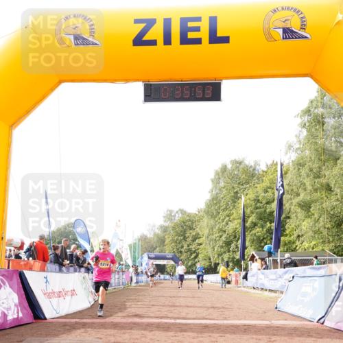 13.09.2026 - Airport Race Dennis Weichert http://msf.ph/oto/10298975 13.09.2026 10:36:26 Ziel 5083, 5216, 5399, 5400, 5477 meine-sportfotos.de
