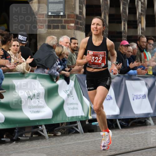 13.09.2026 - 21. swb-Marathon Bremen Strokosch-Dieckow http://msf.ph/oto/10299038 13.09.2026 12:45:28 Ziel 322, 814, 1187, 1544, 1840, 8285, 2032 meine-sportfotos.de