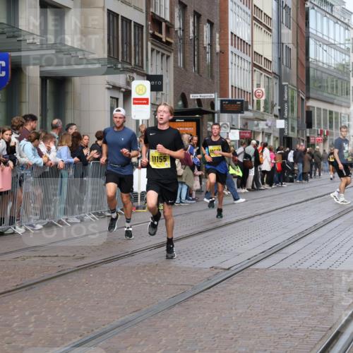 13.09.2026 - 21. swb-Marathon Bremen Strokosch-Dieckow http://msf.ph/oto/10299042 13.09.2026 10:46:31 Ziel 10289, 10445, 10504, 10590, 11155, 11199, 11212, 11344, 11608, 11661, 11783, 12364, 12375, 10228, 10897, 11110, 11287, 11356, 11706, 11925, 11926, 12035, 13511, 13609, 13640 meine-sportfotos.de