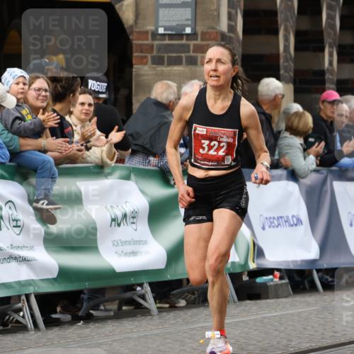 13.09.2026 - 21. swb-Marathon Bremen Strokosch-Dieckow http://msf.ph/oto/10299066 13.09.2026 12:45:29 Ziel 322, 814, 1187, 1544, 1840, 8285, 2032 meine-sportfotos.de