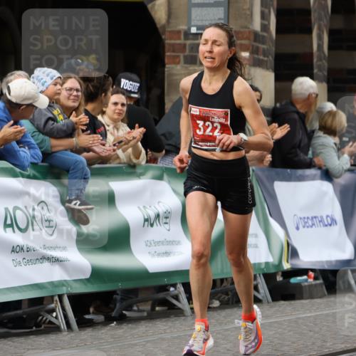 13.09.2026 - 21. swb-Marathon Bremen Strokosch-Dieckow http://msf.ph/oto/10299081 13.09.2026 12:45:29 Ziel 322, 814, 1187, 1544, 1840, 8285, 2032 meine-sportfotos.de