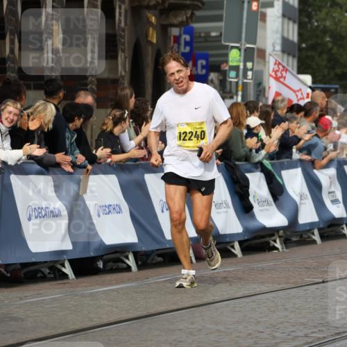 13.09.2026 - 21. swb-Marathon Bremen Strokosch-Dieckow http://msf.ph/oto/10299092 13.09.2026 10:50:14 Ziel 10452, 10508, 10593, 10709, 10966, 11005, 11007, 11035, 11183, 11415, 12380, 12510, 10170, 10233, 10525, 10840, 10923, 11178, 11497, 11499, 11622, 11680, 11742, 12045, 12078, 12269, 12447, 13562 meine-sportfotos.de