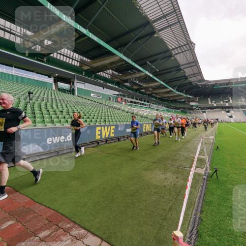 13.09.2026 - 21. swb-Marathon Bremen Michael Burmester http://msf.ph/oto/10299141 13.09.2026 10:36:05 Laufen im Stadion 10092, 10093, 10144, 10152, 10153, 10154, 10157, 10160, 10173, 10175, 10181, 10182, 10185, 10187, 10195, 10198, 10237, 10245, 10251, 10257, 10263, 10272, 10275, 10278, 10291, 10296, 10306, 10309, 10338, 10357, 10369, 10377, 10382, 10390, 10403, 10409, 10411, 10420, 10427, 10429, 10439, 10473, 10477, 10481, 10485, 10492, 10497, 10528, 10531, 10559, 10560, 10569, 10607, 10613, 10617, 10633, 10636, 10647, 10648, 10671, 10672, 10677, 10715, 10928 meine-sportfotos.de