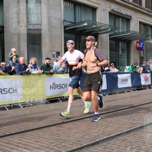 13.09.2026 - 21. swb-Marathon Bremen Strokosch-Dieckow http://msf.ph/oto/10299164 13.09.2026 10:46:52 Ziel 10289, 10319, 10744, 10898, 11060, 11187, 11199, 11212, 11269, 11344, 11462, 11608, 11650, 11651, 11783, 11814, 12048, 12298, 12415, 12470, 13528, 13545, 13589, 13613, 10289, 10445, 10504, 10590, 10897, 11155, 11199, 11661, 11783, 12035, 12364, 12375, 13511 meine-sportfotos.de