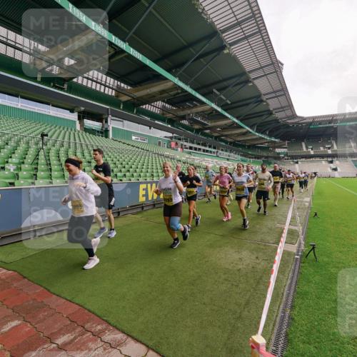13.09.2026 - 21. swb-Marathon Bremen Michael Burmester http://msf.ph/oto/10299215 13.09.2026 10:36:19 Laufen im Stadion 10092, 10093, 10144, 10152, 10153, 10154, 10157, 10160, 10173, 10175, 10181, 10182, 10185, 10186, 10187, 10195, 10198, 10237, 10245, 10251, 10257, 10263, 10272, 10275, 10278, 10291, 10296, 10306, 10309, 10327, 10331, 10332, 10338, 10357, 10377, 10382, 10390, 10403, 10409, 10411, 10420, 10427, 10429, 10439, 10473, 10477, 10481, 10492, 10497, 10500, 10528, 10531, 10560, 10569, 10607, 10613, 10617, 10633, 10636, 10647, 10648, 10659, 10671, 10672, 10715 meine-sportfotos.de