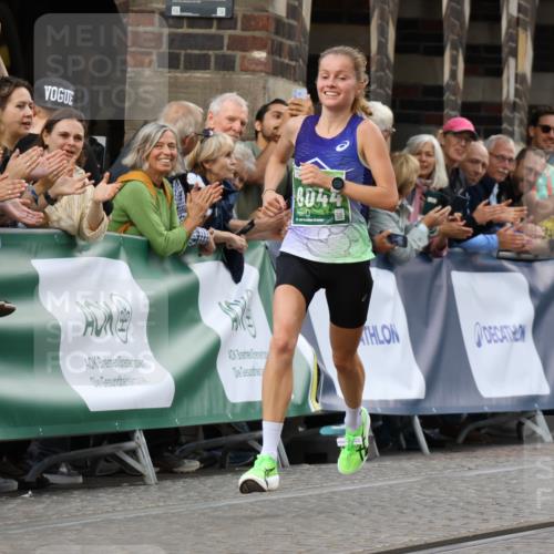 13.09.2026 - 21. swb-Marathon Bremen Strokosch-Dieckow http://msf.ph/oto/10299216 13.09.2026 12:46:09 Ziel 103, 8044 meine-sportfotos.de