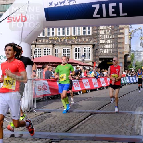 13.09.2026 - 21. swb-Marathon Bremen Tim E. http://msf.ph/oto/10299219 13.09.2026 10:38:23 Ziel 10302, 11142, 12538, 13551, 13559, 13584, 13587, 13636 meine-sportfotos.de