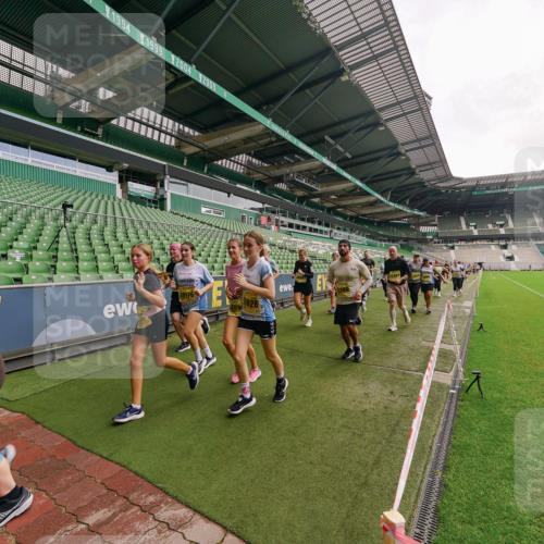 13.09.2026 - 21. swb-Marathon Bremen Michael Burmester http://msf.ph/oto/10299225 13.09.2026 10:36:21 Laufen im Stadion 10092, 10093, 10144, 10152, 10153, 10154, 10157, 10160, 10173, 10175, 10181, 10182, 10186, 10187, 10195, 10198, 10237, 10245, 10251, 10257, 10263, 10272, 10275, 10278, 10291, 10296, 10306, 10309, 10327, 10331, 10332, 10338, 10357, 10377, 10382, 10390, 10403, 10409, 10411, 10420, 10427, 10429, 10439, 10473, 10477, 10481, 10492, 10497, 10500, 10528, 10531, 10560, 10569, 10607, 10613, 10617, 10633, 10636, 10647, 10648, 10659, 10671, 10672, 10715 meine-sportfotos.de