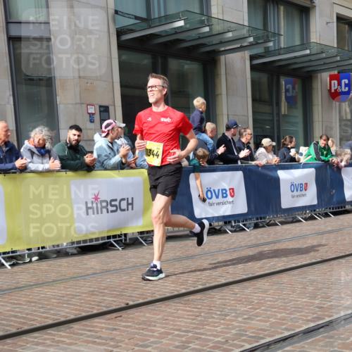 13.09.2026 - 21. swb-Marathon Bremen Strokosch-Dieckow http://msf.ph/oto/10299231 13.09.2026 10:46:57 Ziel 10189, 10310, 10319, 10744, 10898, 11060, 11187, 11269, 11462, 11650, 11651, 11814, 12048, 12195, 12298, 12415, 12470, 13528, 13545, 13589, 13613, 10289, 10445, 10504, 10590, 11060, 11155, 11199, 11212, 11344, 11608, 11661, 11783, 12364, 12375 meine-sportfotos.de