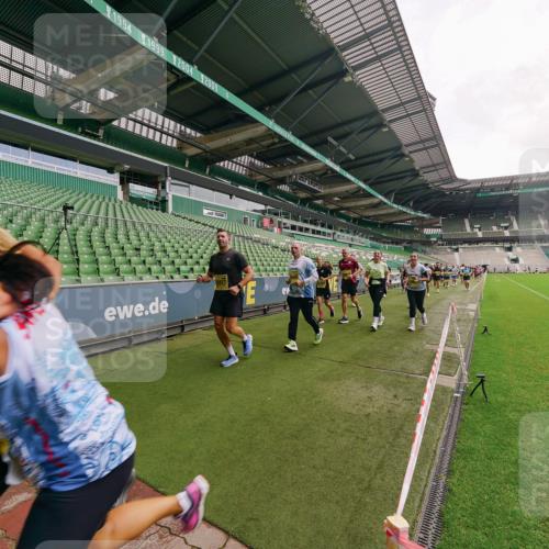 13.09.2026 - 21. swb-Marathon Bremen Michael Burmester http://msf.ph/oto/10299237 13.09.2026 10:36:24 Laufen im Stadion 10092, 10093, 10144, 10152, 10153, 10154, 10160, 10173, 10175, 10181, 10182, 10186, 10187, 10195, 10198, 10237, 10245, 10251, 10257, 10263, 10272, 10275, 10278, 10291, 10296, 10306, 10309, 10327, 10331, 10332, 10338, 10357, 10377, 10382, 10390, 10403, 10409, 10411, 10420, 10427, 10429, 10439, 10473, 10477, 10481, 10492, 10497, 10500, 10528, 10531, 10560, 10569, 10607, 10613, 10617, 10633, 10636, 10647, 10648, 10659, 10663, 10671, 10672, 10715 meine-sportfotos.de
