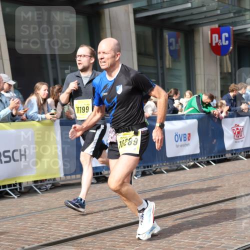 13.09.2026 - 21. swb-Marathon Bremen Strokosch-Dieckow http://msf.ph/oto/10299250 13.09.2026 10:46:58 Ziel 10189, 10310, 10319, 10744, 10898, 11187, 11269, 11462, 11650, 11651, 11814, 12048, 12195, 12298, 12415, 12470, 13528, 13545, 13589, 13613, 10289, 10445, 10504, 11060, 11199, 11212, 11344, 11608, 11661, 11783, 12364, 12375 meine-sportfotos.de
