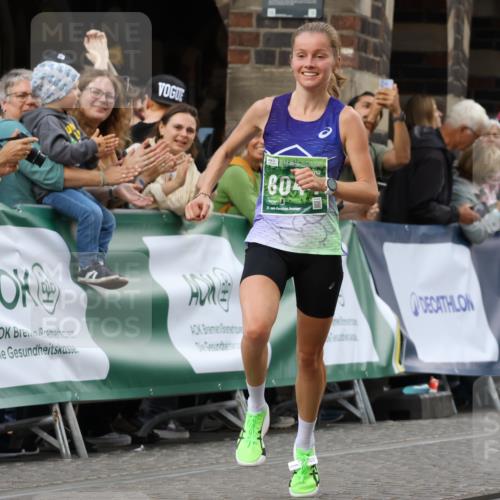 13.09.2026 - 21. swb-Marathon Bremen Strokosch-Dieckow http://msf.ph/oto/10299278 13.09.2026 12:46:10 Ziel 103, 8044 meine-sportfotos.de