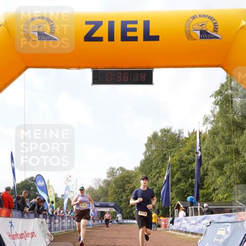 13.09.2026 - Airport Race Dennis Weichert http://msf.ph/oto/10299306 13.09.2026 10:36:47 Ziel 5110, 5138, 5319 meine-sportfotos.de