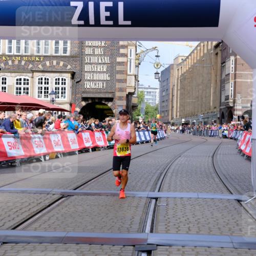 13.09.2026 - 21. swb-Marathon Bremen Tim E. http://msf.ph/oto/10299329 13.09.2026 10:38:28 Ziel 10302, 11142, 13551, 13553, 13559, 13584, 13587, 13636 meine-sportfotos.de