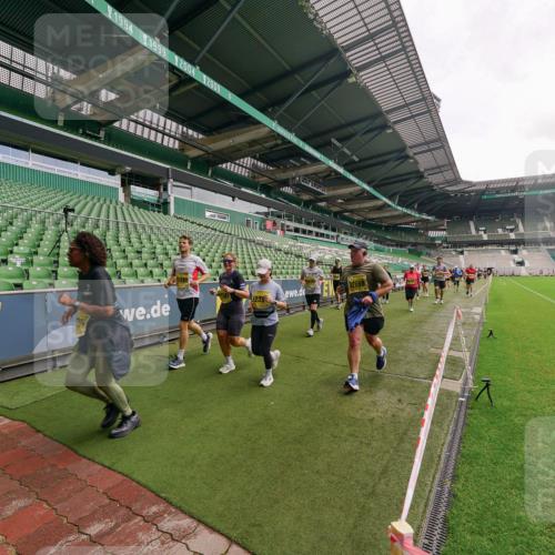 13.09.2026 - 21. swb-Marathon Bremen Michael Burmester http://msf.ph/oto/10299341 13.09.2026 10:36:50 Laufen im Stadion 10092, 10150, 10152, 10153, 10154, 10160, 10173, 10181, 10182, 10186, 10187, 10195, 10198, 10237, 10251, 10257, 10263, 10272, 10273, 10274, 10275, 10278, 10291, 10296, 10306, 10309, 10315, 10327, 10331, 10332, 10338, 10357, 10382, 10390, 10403, 10409, 10411, 10420, 10429, 10439, 10444, 10473, 10477, 10481, 10497, 10500, 10516, 10531, 10560, 10569, 10598, 10607, 10613, 10617, 10633, 10636, 10647, 10648, 10659, 10663, 10671, 10672, 10674 meine-sportfotos.de
