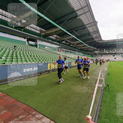13.09.2026 - 21. swb-Marathon Bremen Michael Burmester http://msf.ph/oto/10299438 13.09.2026 10:37:22 Laufen im Stadion 10090, 10091, 10092, 10150, 10153, 10154, 10160, 10186, 10187, 10190, 10198, 10237, 10251, 10257, 10263, 10272, 10273, 10274, 10275, 10278, 10283, 10291, 10296, 10305, 10306, 10315, 10323, 10327, 10331, 10332, 10338, 10370, 10375, 10376, 10382, 10390, 10403, 10411, 10420, 10429, 10432, 10439, 10444, 10465, 10481, 10488, 10497, 10500, 10516, 10531, 10560, 10569, 10598, 10607, 10613, 10633, 10647, 10648, 10654, 10659, 10663, 10671, 10672, 10674, 10823 meine-sportfotos.de