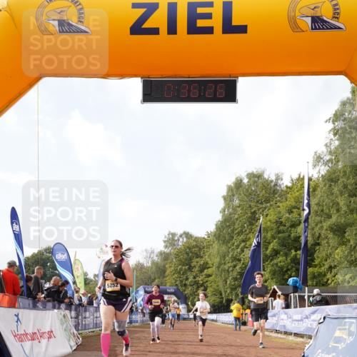 13.09.2026 - Airport Race Dennis Weichert http://msf.ph/oto/10299466 13.09.2026 10:36:59 Ziel 5227, 5228, 5252, 5445 meine-sportfotos.de