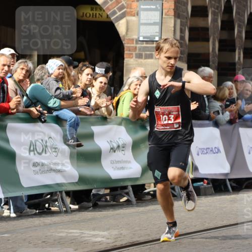 13.09.2026 - 21. swb-Marathon Bremen Strokosch-Dieckow http://msf.ph/oto/10299469 13.09.2026 12:46:39 Ziel 103, 1352, 1525, 8044, 574, 841 meine-sportfotos.de