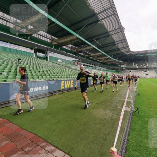 13.09.2026 - 21. swb-Marathon Bremen Michael Burmester http://msf.ph/oto/10299496 13.09.2026 10:37:38 Laufen im Stadion 10090, 10091, 10092, 10150, 10153, 10154, 10160, 10186, 10190, 10198, 10205, 10237, 10251, 10257, 10273, 10274, 10278, 10283, 10296, 10305, 10315, 10323, 10327, 10331, 10332, 10338, 10370, 10375, 10376, 10382, 10390, 10403, 10411, 10420, 10429, 10432, 10444, 10465, 10488, 10497, 10500, 10516, 10531, 10569, 10598, 10607, 10613, 10633, 10645, 10647, 10648, 10654, 10659, 10663, 10674, 10681, 10682, 10695, 10697, 10802, 10823 meine-sportfotos.de